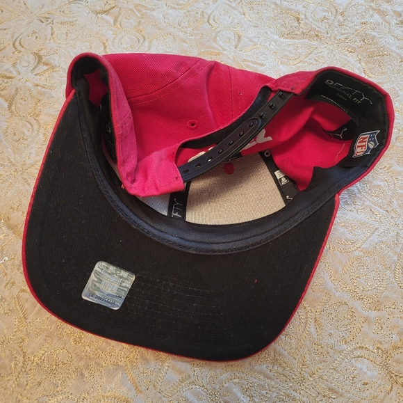 Kansas city Chiefs with metallic look logo - Picture 2 of 2